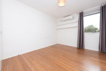 7/201 Graham Street, Port Melbourne VIC 3207 - Townhouse For Rent | Domain - Photo 2