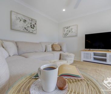 Quite Location close to beach and shops - Photo 1