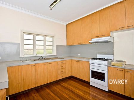 28 MCCORMACK AV - Photo 4