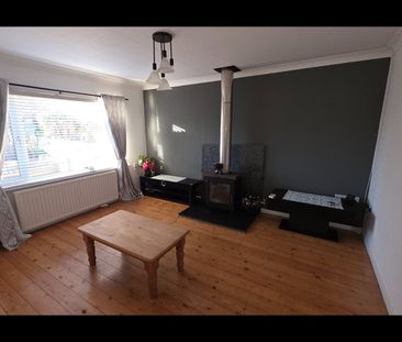 3 Bed Semi-Detached House, Harwill Grove, LS27 - Photo 4