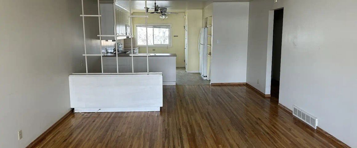 Large, bright main floor of duplex — 3 Bedrooms Duplex - Photo 1