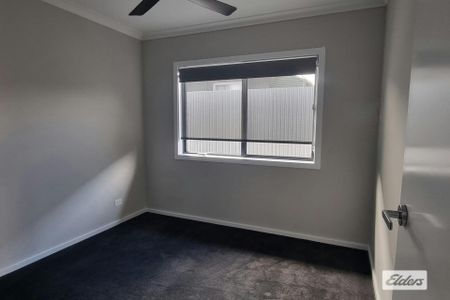 Only two years old - Photo 5