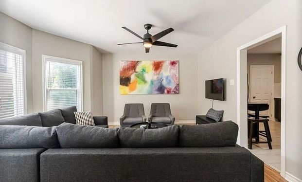 For Lease - 4354 Leader Lane, Niagara Falls, Ontario - Photo 1