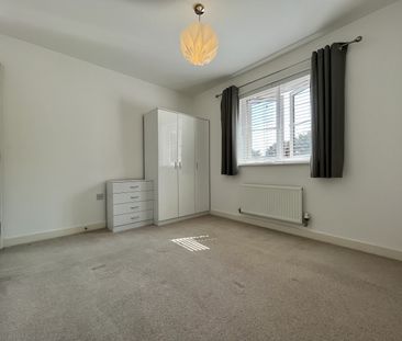 Greenway Road, Rumney - Photo 1