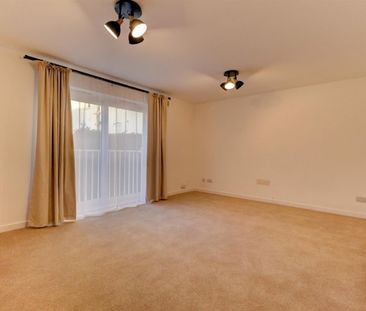 2 BED Apartment To rent - Photo 1