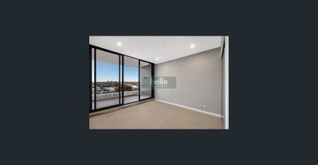 Modern North Facing Apartment on 7th Floor. Lift Access - Photo 3