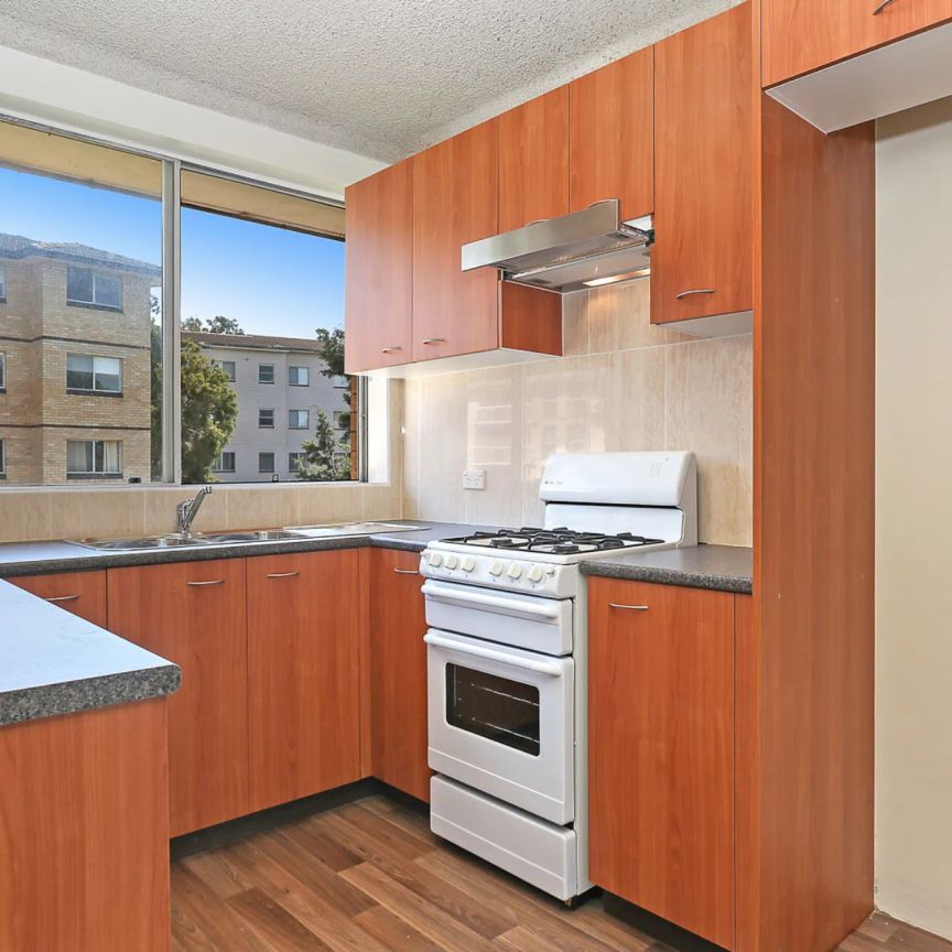 Modern apartment in convenient location - Photo 1