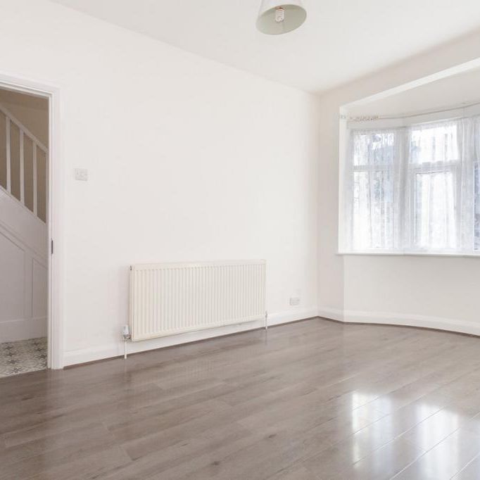 3 bedroom terraced house to rent - Photo 1