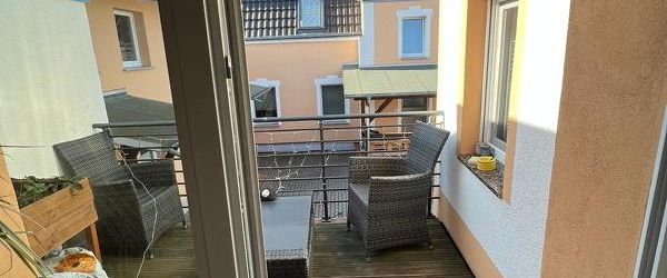 Hochwertige 3-Raum-Wohnung mit Balkon in Weisswasser zu vermieten - Foto 1