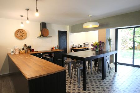 House - Photo 3