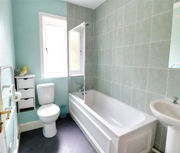 2 bedroom semi-detached house to rent - Photo 5