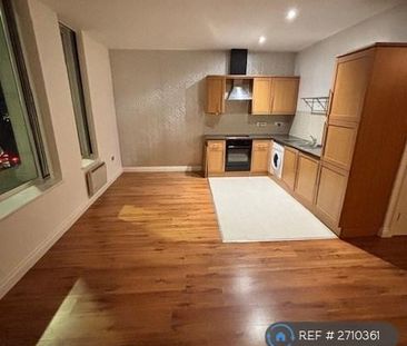 2 bedroom flat to rent - Photo 2