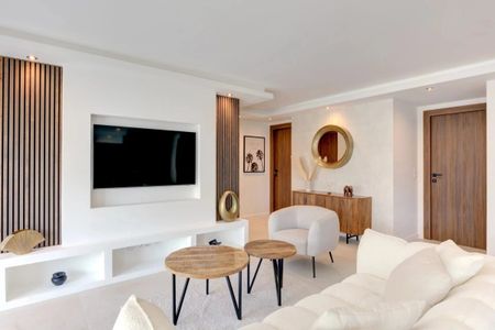 Centre Cannes - 5 pièces - Photo 2