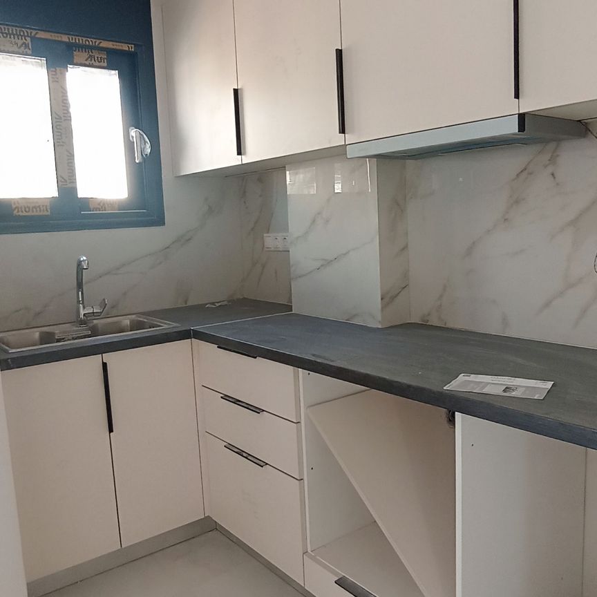 Ενοικίαση κατοικίας, 48 τ.μ., Καλλιθέα, 800 € - Photo 1