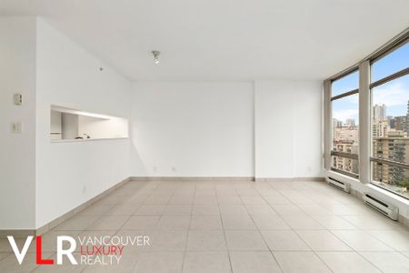 Condo in Downtown Vancouver, BC - Photo 2