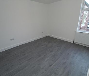 3 bedroom maisonette to rent - Photo 6