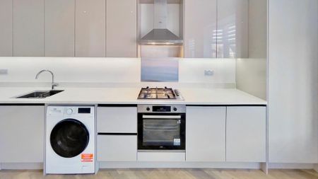 2 bedroom flat to rent - Photo 5