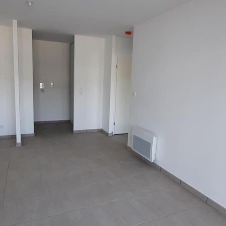 Location Appartement 2 pièces 42m² TOURS 37000 - Photo 4