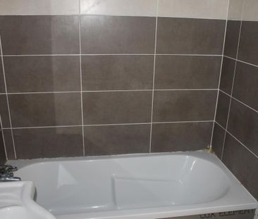 Location Appartement 2 pièces 45m² GRADIGNAN 33170 - Photo 2