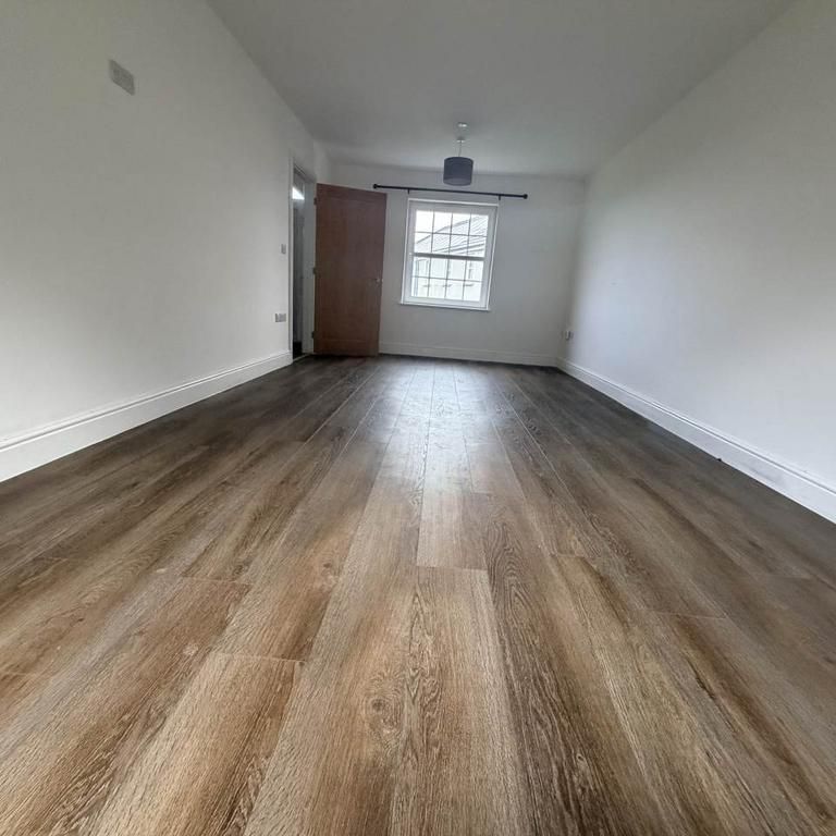 4 bedroom detached house to rent - Photo 1