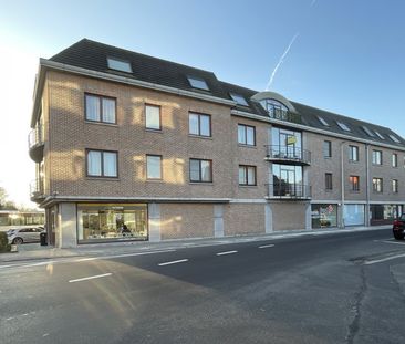 Centraal gelegen appartement met 2 slaapkamers en ondergrondse staa... - Photo 4