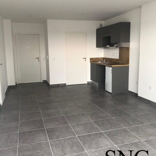 T2 AVEC BALCON + PARKING - Photo 1