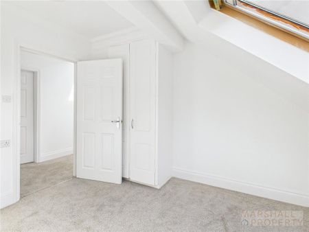 3 bedroom apartment to rent - Photo 4