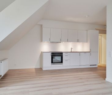 2-vær. lejlighed med egen altan - Foto 3