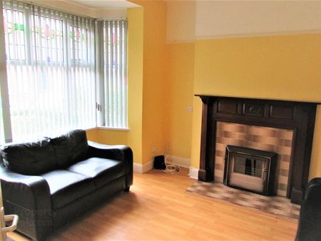 Great 4 Bedroom Student House, 56 Wellesley Avenue, BT96DH, Belfast - Photo 4