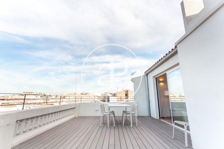 Penthouse for rent with Terrace in San Francesc (Valencia) - Photo 2