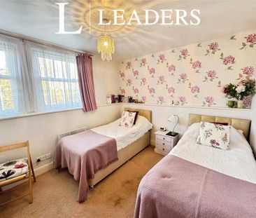 2 bedroom flat to rent - Photo 3