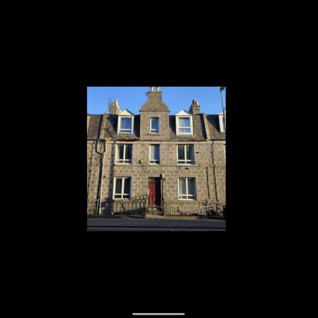 1 Bed Flat, Menzies Road, AB11 - Photo 4