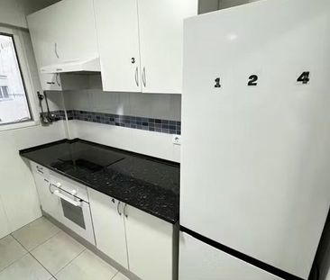 Calle Juan XXIII, Manises, Valencian Community 46940 - Photo 6