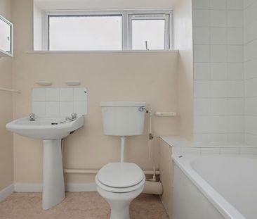 Parkwood Green, Gillingham - Photo 4