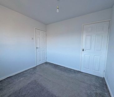 Dryclough Walk, Royton - Photo 6