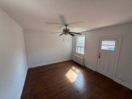 For Lease - 976 Avenue Rd Avenue Unit# main floor, Toronto, Ontario - Photo 4