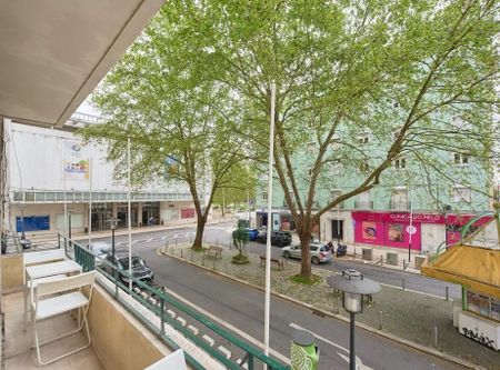 Avenida de Roma, Lisbon, Lisbon 1000-195 - Photo 4