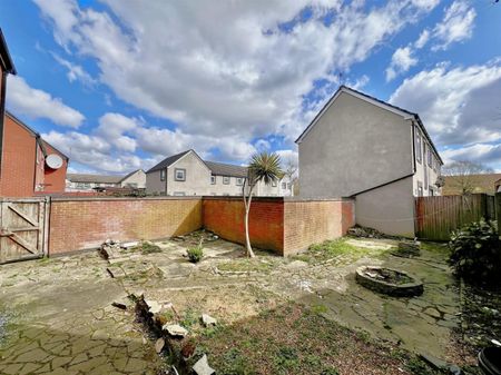 Elsworth Close, Feltham, Middlesex, TW14 - Photo 3