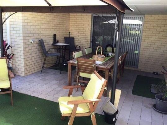 Secret Harbour Family Home - Photo 1