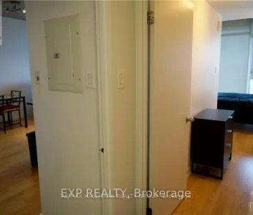 2102 - 324 LAURIER AVENUE W | 2102 - 324 LAURIER AVENUE W, Ottawa - Photo 1