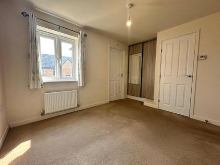 3 bedroom semi-detached house to rent - Photo 5