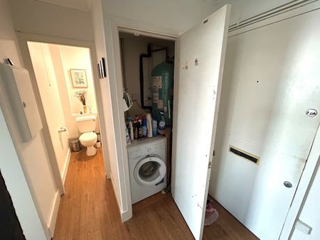 1 Bed Flat, London, SE8 - Photo 4