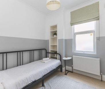 3 Bed Terraced House, Drayton Road, NW10 - Photo 6