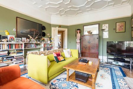 3 bedroom flat to rent - Photo 3