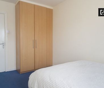 Room for rent in cosy 2-bedroom house in Citywest - Photo 3