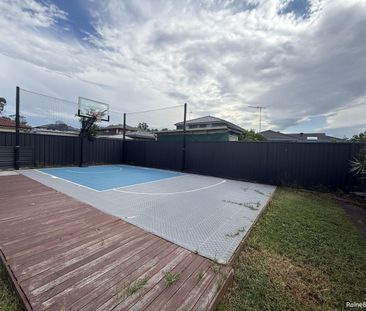 8 Mila Place, Marayong, NSW 2148 - Photo 2