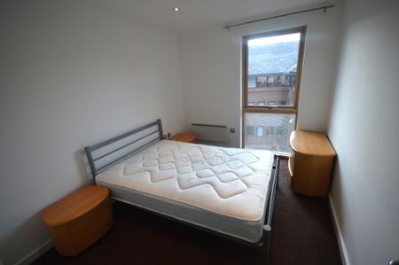 1 bedroom flat to rent - Photo 2