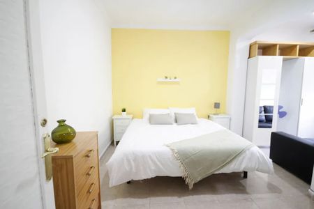 Carrer del Cinca, Barcelona, Catalonia 08030 - Photo 5