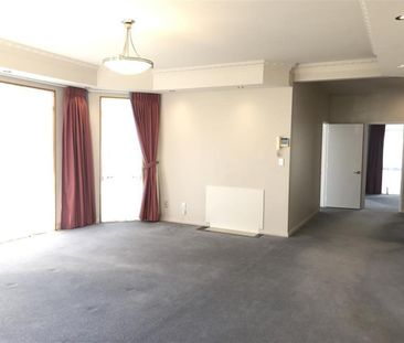 Three-bedroom family home in central Epsom - Photo 4