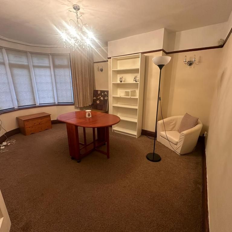 3 bedroom semi-detached house to rent - Photo 1